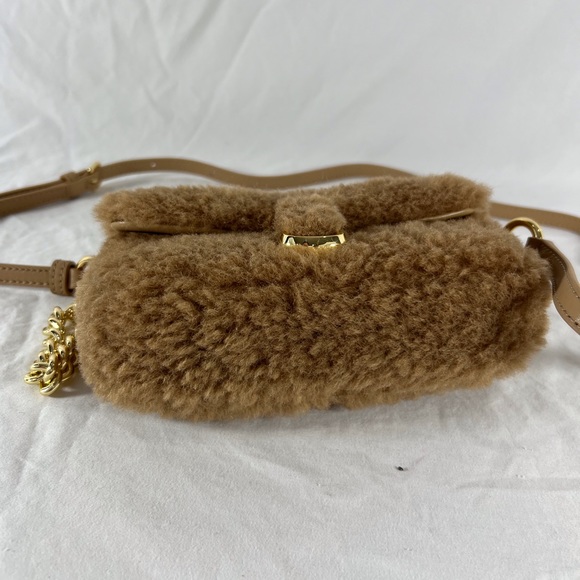 MARC JACOBS The Teddy J Marc Mini Crossbody Bag in Caramel with Chain Link - Picture 7 of 14